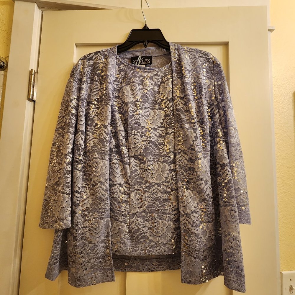 Top jacket and skirt
